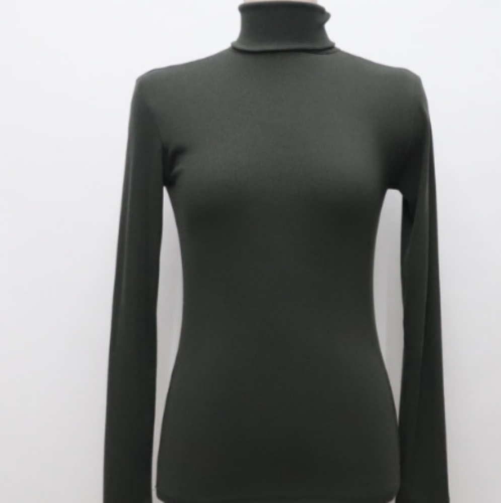 Basic Tuttle Neck Top - Picture 5 of 7